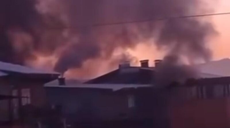 Van İpekyolu Karşıyaka'da Yangında Erdal Manay Dumandan Zehirlenerek Hayatını Kaybetti, Kız Çocuk Sağlandı 1