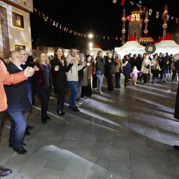 Yunusemre Belediyesi, Vatandaşlara Unutulmaz Bir Akşam-4