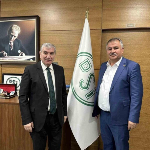 Beyağaç Belediye Başkanı Sezayi Pütün ve Ankara'daki görüşmelerde yer alan diğer kişiler-1