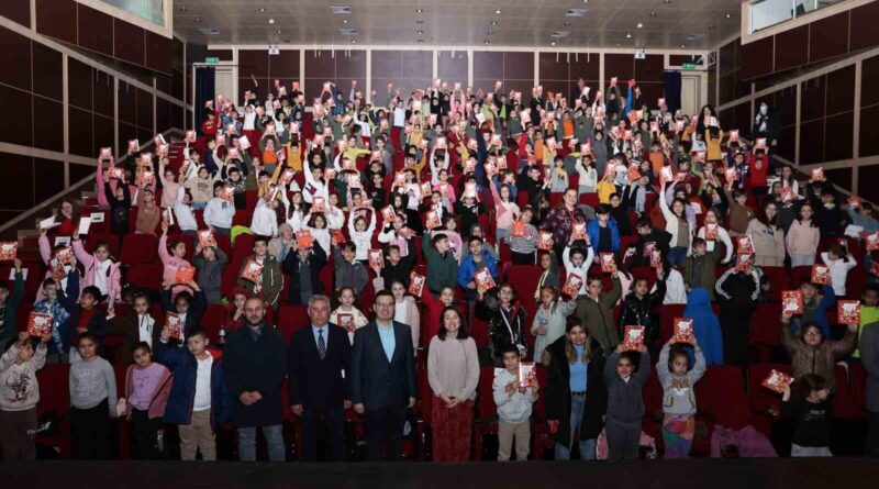 Burcu Ünsal, Nilüfer'deki İlkokul Öğrencileriyle Matematiği Sevdirdi 1