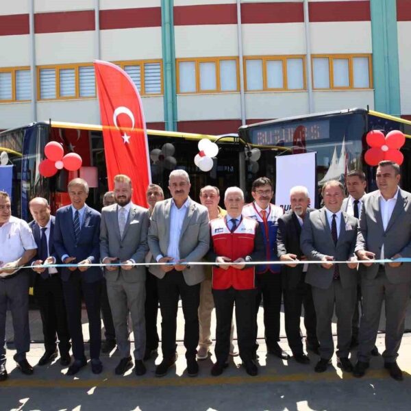 Bursa'nın toplu ulaşım sistemindeki gelişmelerin görsel bir gösterimi.-3