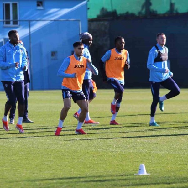 Danylo Sikan, Trabzonspor formasıyla antrenman yapıyor-4