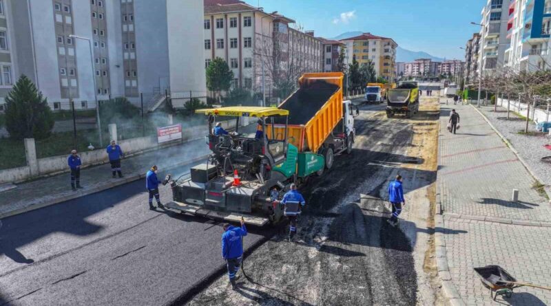 Denizli Büyükşehir Belediyesi Şemikler Mahallesi'nde Asfalt Döküm Çalışmalarını Tamamladı 1