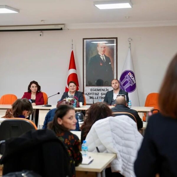 Didim Belediye Başkanı Hatice Gençay-1