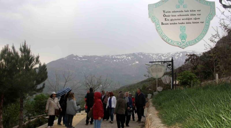 Erzincan Kemaliye'de Mani Yolunda Kadınların Özlem Dizeleri 1
