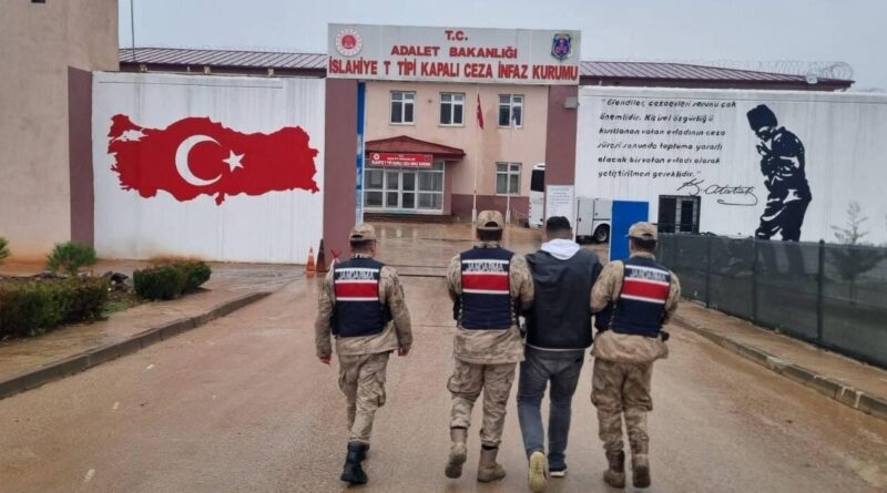 Gaziantep'te 15 Yıllık Hapis Cezası bulunan Firari Şahıs Yakalandı 1