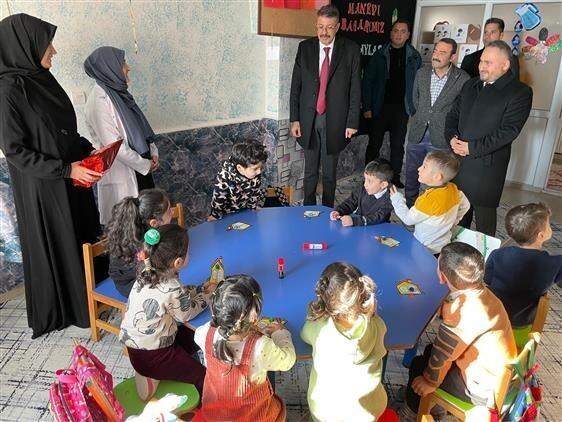 Hakkari Valisi Çelik, 4-6 Yaş Kur'an Kurslarını Ziyaret Etti 1