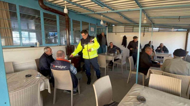 Jandarma, Aydın'da Çiftçilere ROPS Sisteminin Önemini Anlattı 1