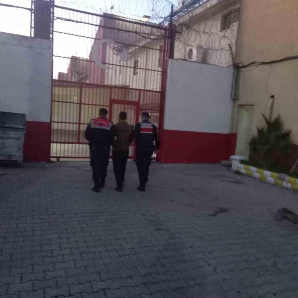 Jandarma ekipleri tarafından yakalanan şüpheliler-1