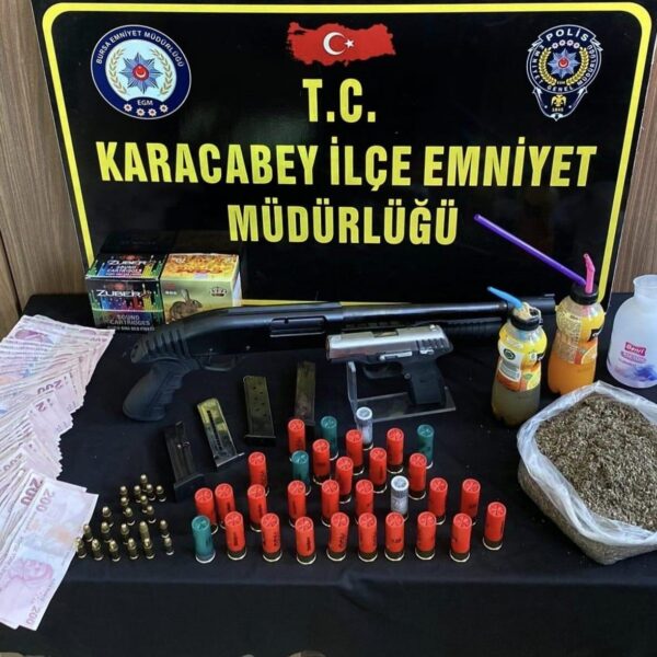 Karacabey'de yakalanan şahıslar-3