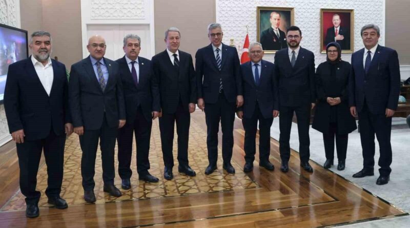 Kayseri Büyükşehir Belediye Başkanı Memduh Büyükkılıç, Sağlık Bakanı Kemal Memişoğlu'nu Ziyaret etti 1