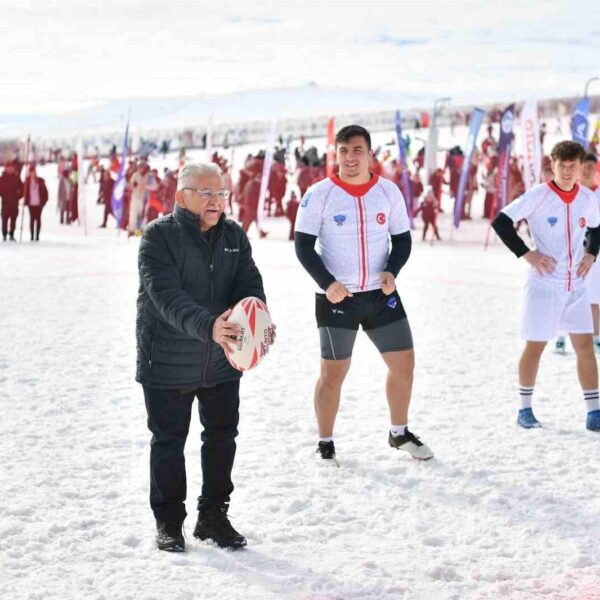 Kayseri Büyükşehir Belediyesi Erciyes A.Ş. tarafından düzenlenen Kar Ragbi Türkiye Şampiyonası-2
