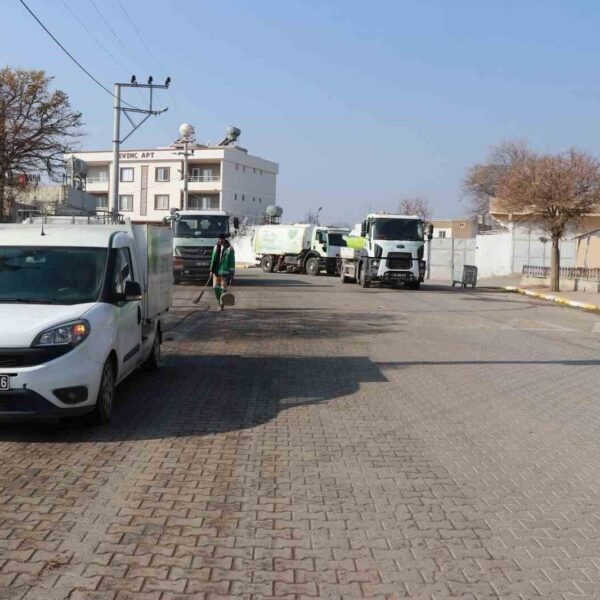 Kısas Mahallesi'nde temizlenen cadde ve sokakların görüntüsü-2