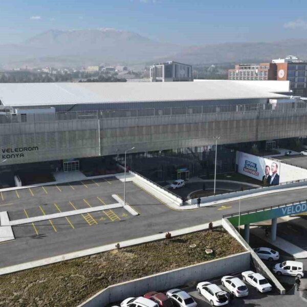 Konya'nın ilk olimpik veledromunda bisiklet antrenmanı-2