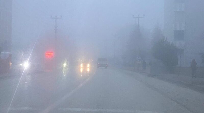 Konya'nın Kulu İlçesinde Yoğun Sis Etkisi 1