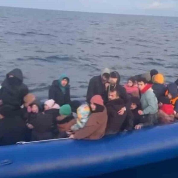 Lastik bottaki motorun sökülmüş halde görüntü.-1