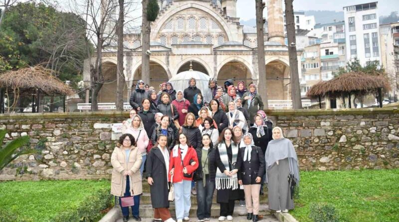 Manisa Büyükşehir Belediyesi Demircili Kadınlarını Tarihi Gezintide ağırladı 1