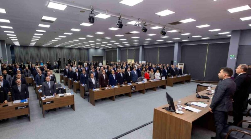 Mersin Büyükşehir Belediye Başkanı Vahap Seçer, Mersin'in Türkiye için Önemini Vurguluyor 1