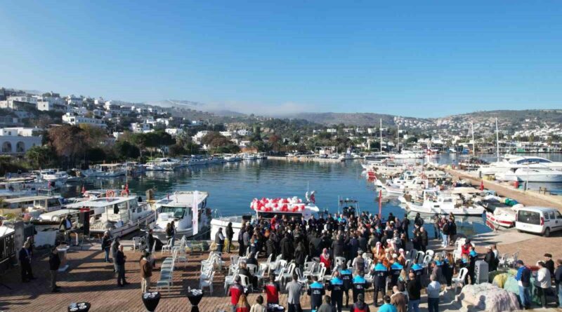 Muğla'ya Gelen Reis 48 Su Ürünleri Kontrol Teknesi Bodrum Türkbükü'nde Denize İndirildi 1