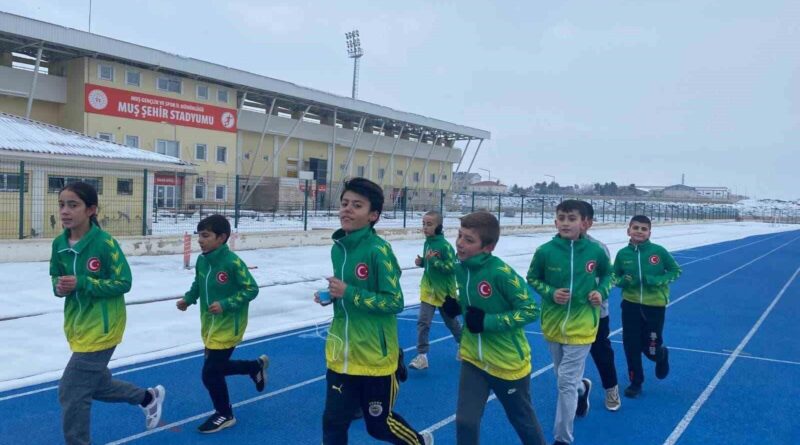 Muş'ta Atletizm Antrenmanları Hız Kesmeden Sürdürüyor 1