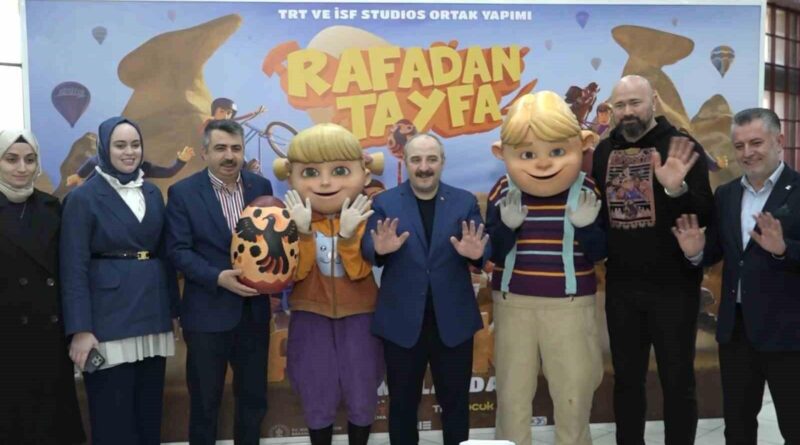 Mustafa Varank, Çocukları 'Rafadan Tayfa: Kapadokya' Filmini İzlemeye Davet etti 1