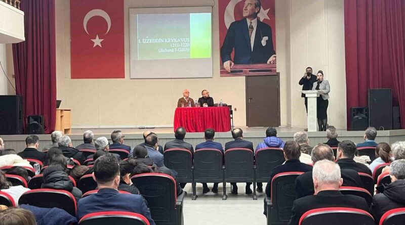 Sinop'ta 1. İzzettin Keykavus'un Vefatının 805. Yıl Dönümü Paneli 1