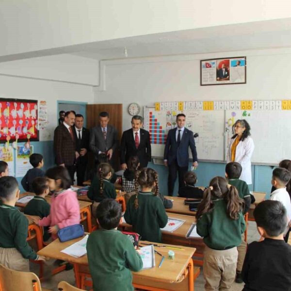Şırnak'ta karne dağıtım töreni-1