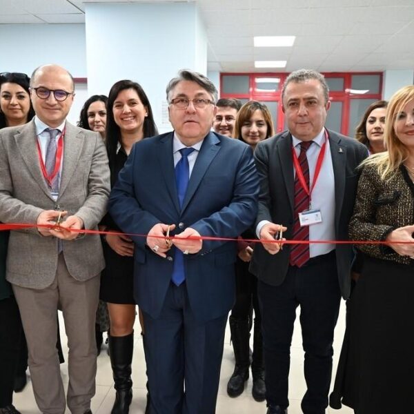 Tıp Fakültesi Dekanı Prof. Dr. Hande Aydemir, 2024-2025 Akademik Yılı planı hakkında sunum yapıyor.-2