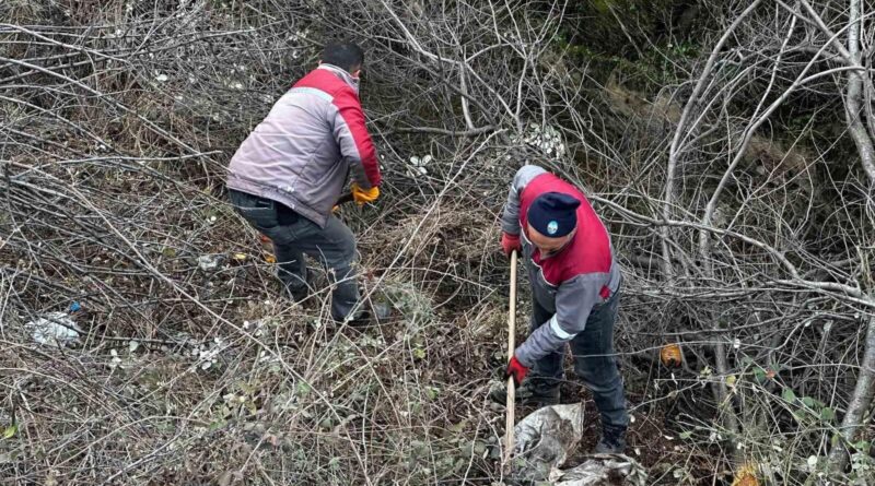 Tokat Belediyesi, DSİ ile Birlikte Sağ Sahil Sulama Kanalı'nı Temizliyor 1