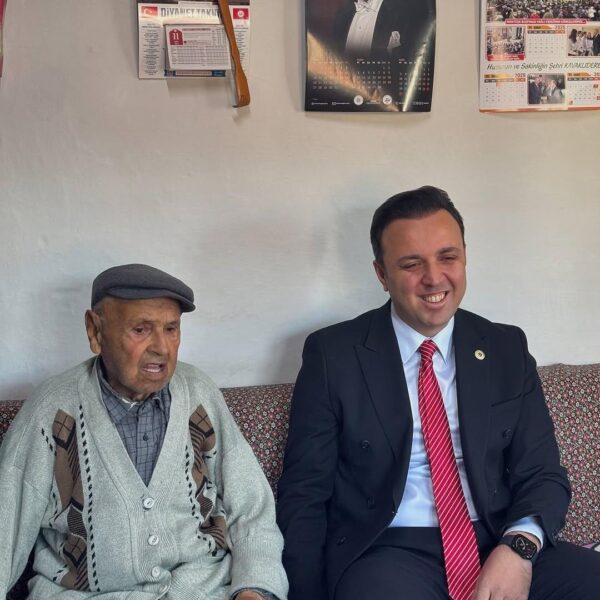 73 yıl evli çifti İzzet ve Fatma Sarıoğlu-1
