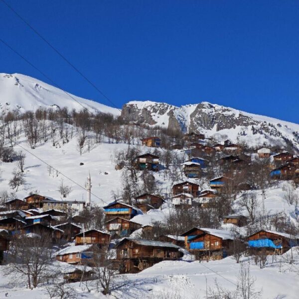 Ahşap Evleriyle Ünlü Maden Köyü-5