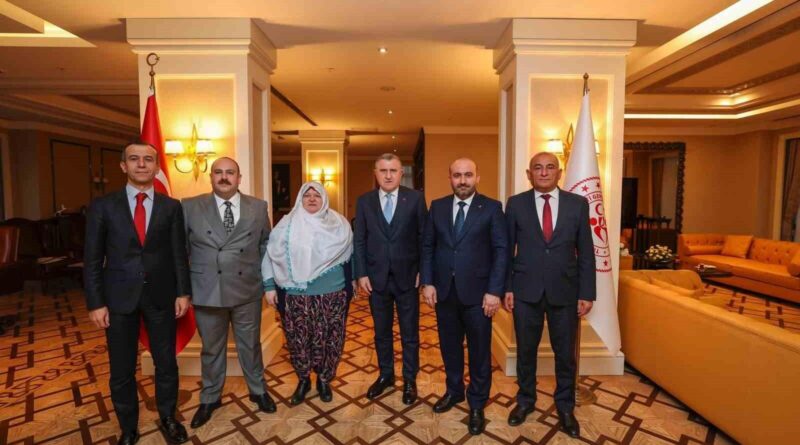 AK Parti Eskişehir İl Başkanı Gürhan Albayrak, Gençlik ve Spor Bakanı Osman Aşkın Bak'ı Ziyaret Etti 1