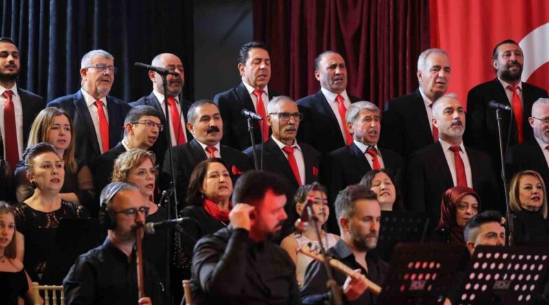 Aliağa Belediyesi Sanatevi Türk Halk Müziği Korosu, Türkü Severlere Unutulmaz Bir Gece Sağladı 1