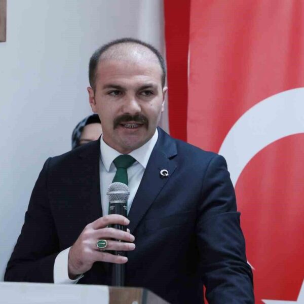 Bayburt Belediye Başkanı Mete Memiş çalıştayda konuşuyor-2