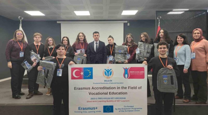 Bilecik Bozüyük Öğretmen ve Öğrencileri Erasmus Projesi Kapsamında Portekiz'e Uğurlandı 1