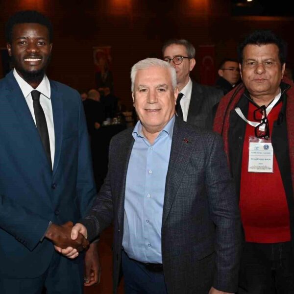 Bursa Büyükşehir Belediyesi EMITT 2025'te turizm operatörlerini ağırladı.-1