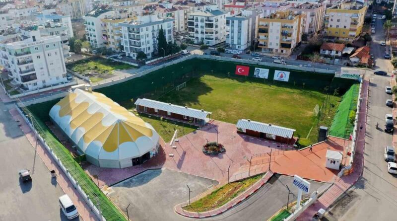 CHP Eski Lideri Deniz Baykal'ın Adını Taşıyan Spor Kompleksi Antalya'da Açılıyor 1