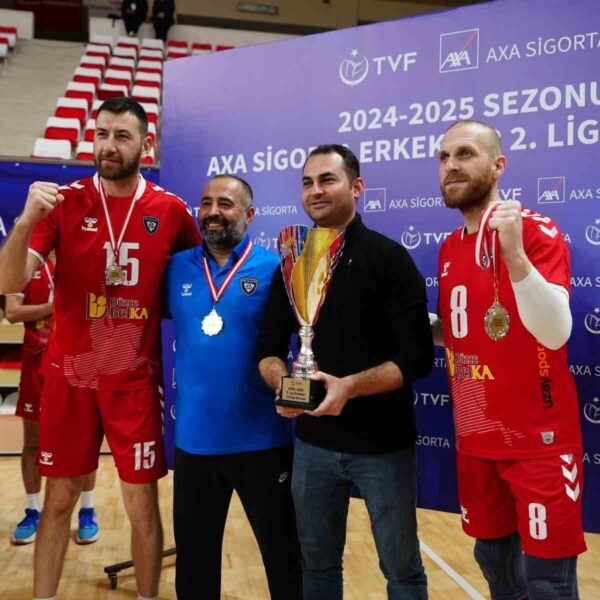 Düzce Belediyesi Spor Akademisi Voleybol Takımı-3
