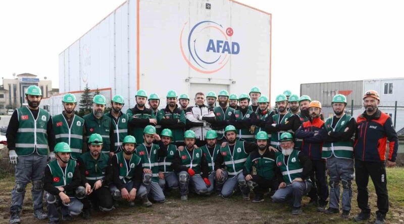 Düzce Valisi Selçuk Aslan Nezir Derneği Üyeleriyle Buluştu 1
