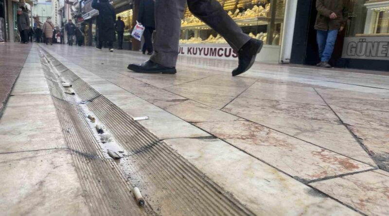 Eskişehir'de Yere İzmarit Atanlara 2.953 Lira Ceza 1