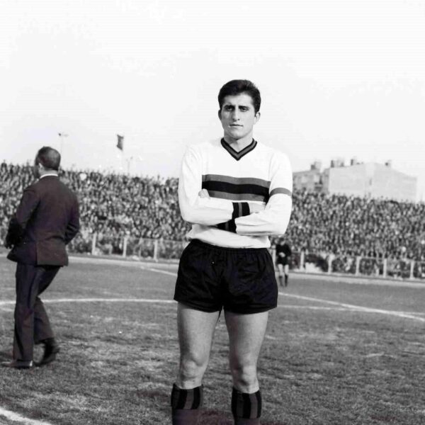 Fethi Heper'in Eskişehirspor forması giydüğü bir fotoğraf-1