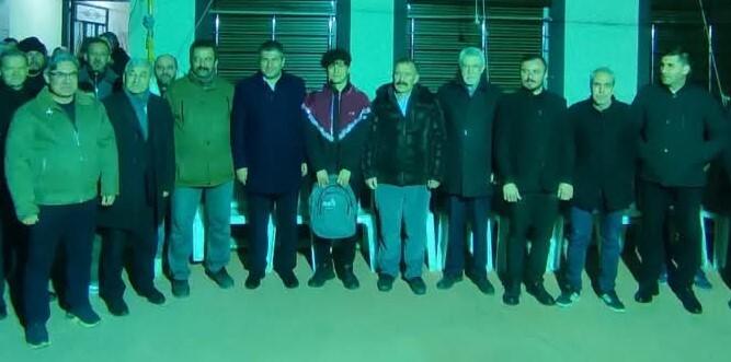 Gediz Belediyesi, Asker Giden Gençlere 'Asker Çantası' Hediye Etti 1