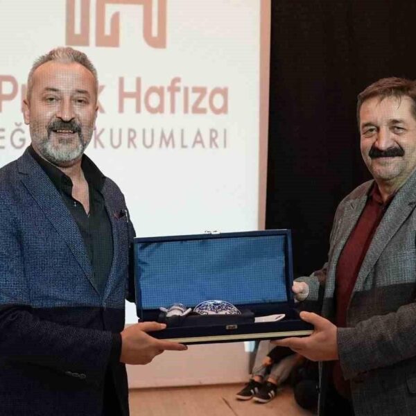 Gelecek Sensin Projesi seminerinde katılımcılar-2
