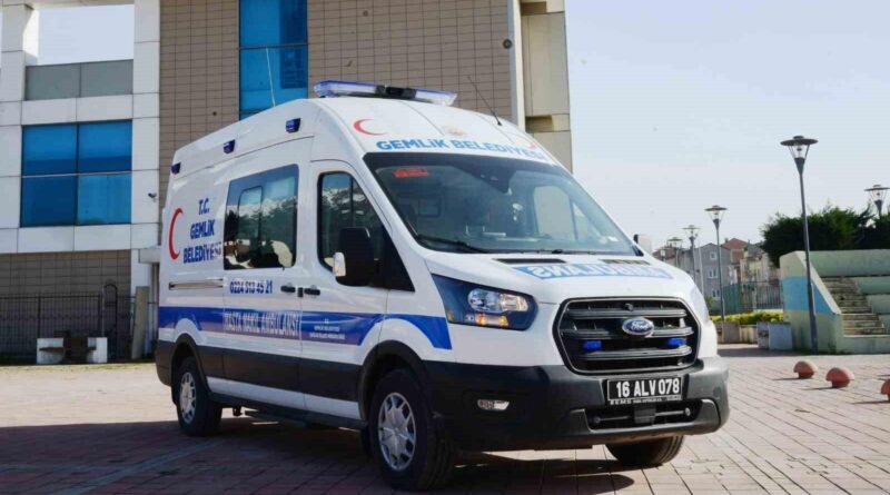 Gemlik Belediyesi Ücretsiz Hasta Nakil Aracı ile Vatandaşlara Kolaylık Sağlıyor 1