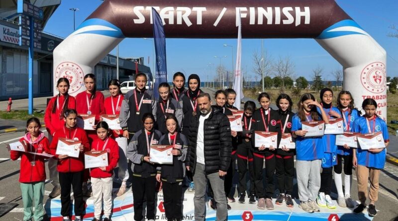 Gökçedere Şehit Samet Akdeniz İmam Hatip Ortaokulu Kros Takımları Türkiye Finallerine Katılıyor 1