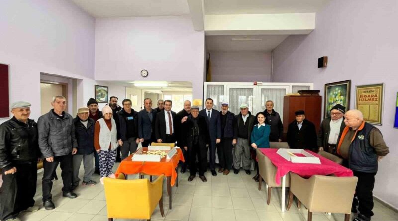 İlkay Türkoğlu, Bilecik Huzurevi Yaşlılarla Birlikte Geçirdi 1