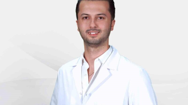İzmir Ekonomi Üniversitesi'nde Endoskopik Disk Cerrahisi ile Bel Fıtığı Tedavisi Devrimi 1