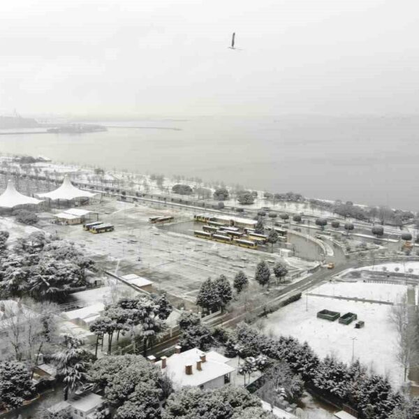 Karla kaplı Pendik Marina-1