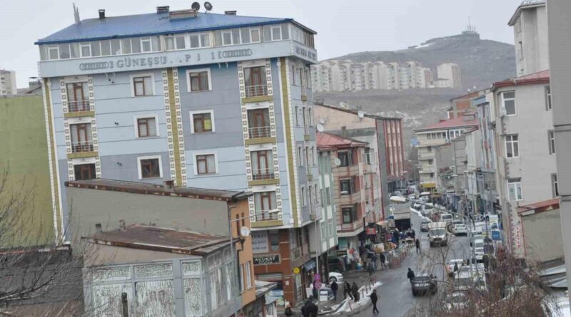 Kars'ta Konut Satışlarında Düşüş: Yüksek Faiz Oranları ve Ekonomik Belirsizlikler Neden? 1