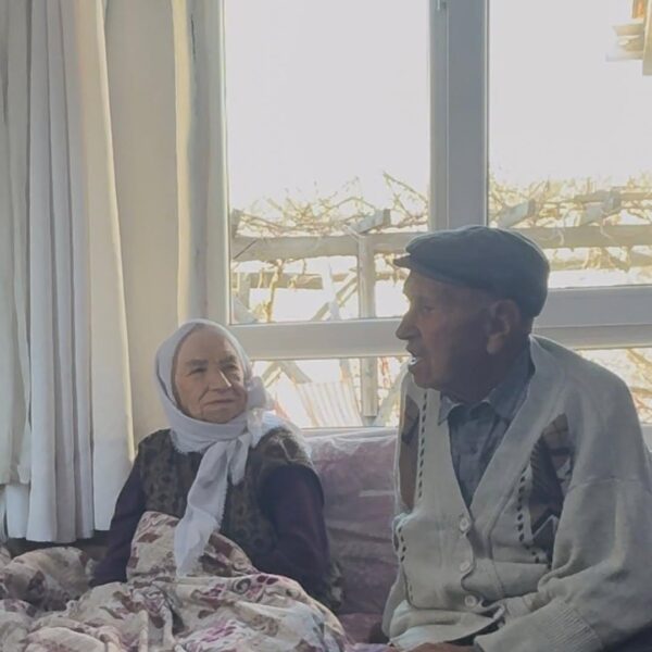 Kavaklıdere Kaymakamlığı tarafından ziyaret edilen İzzet ve Fatma Sarıoğlu çifti-2